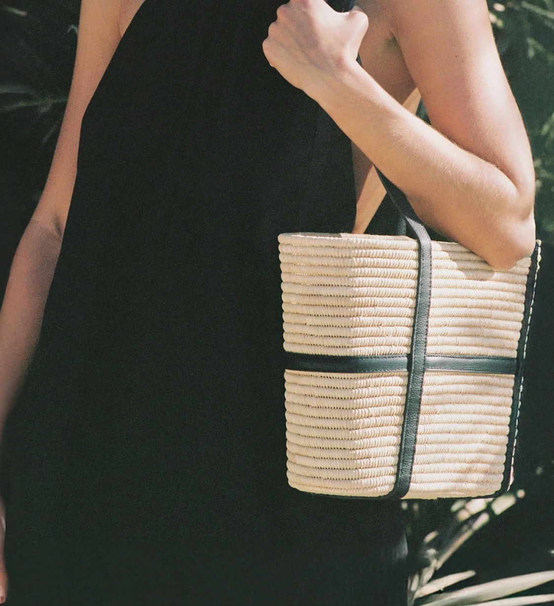 Mini Bask - Black