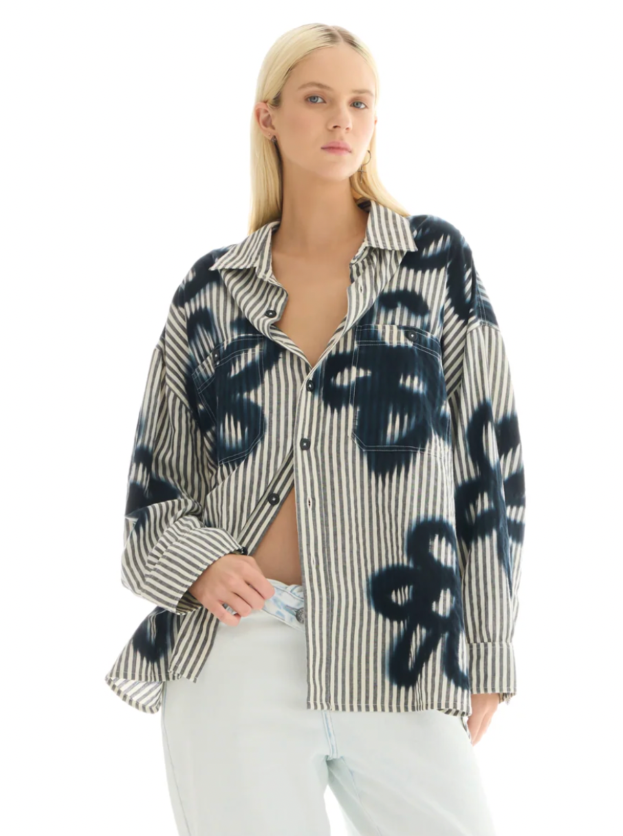 Tales Hand Spray Flower Shirt