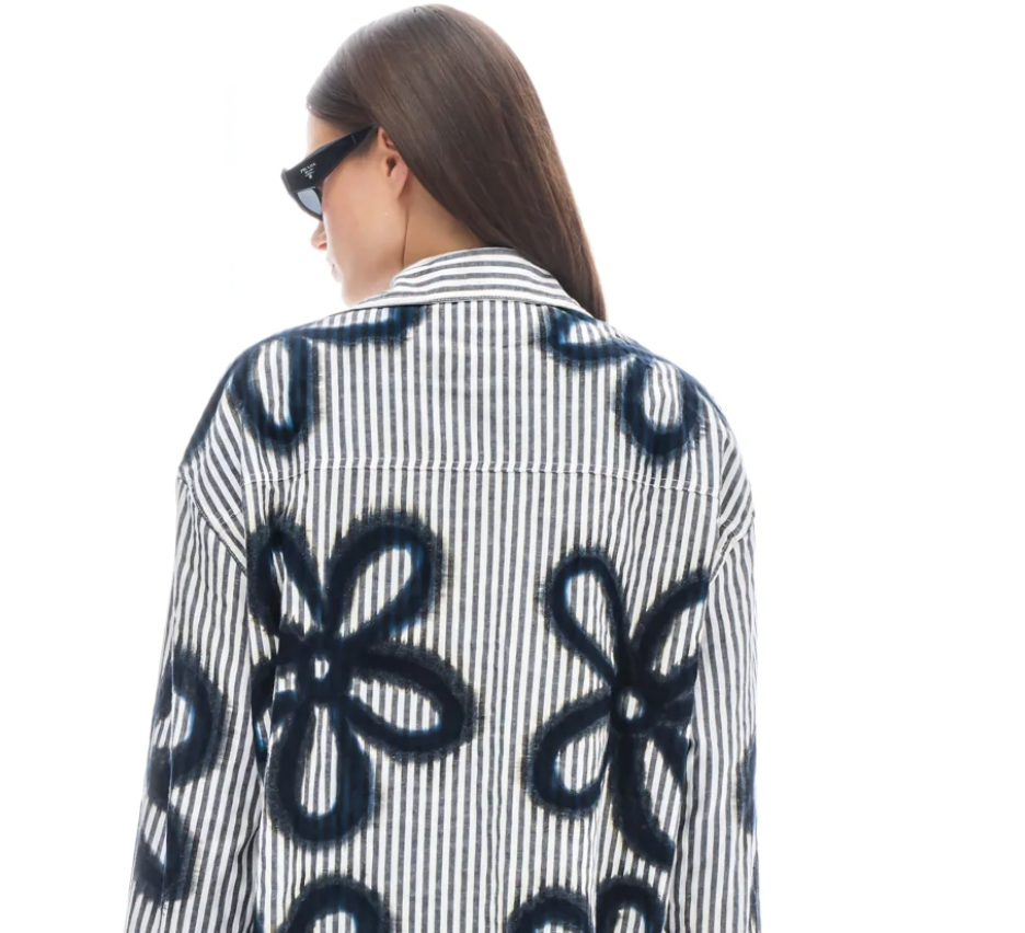 Tales Hand Spray Flower Shirt