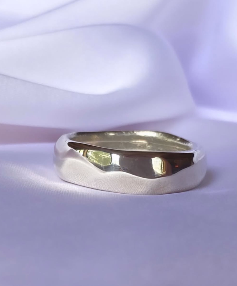 Thick Flow Silver Ring