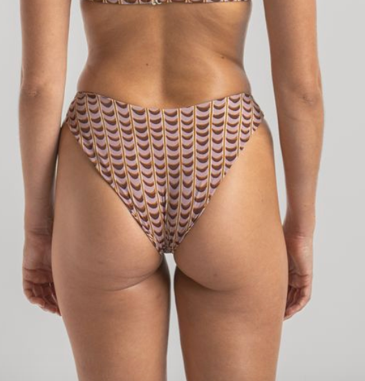 Ruby Bottom Puka