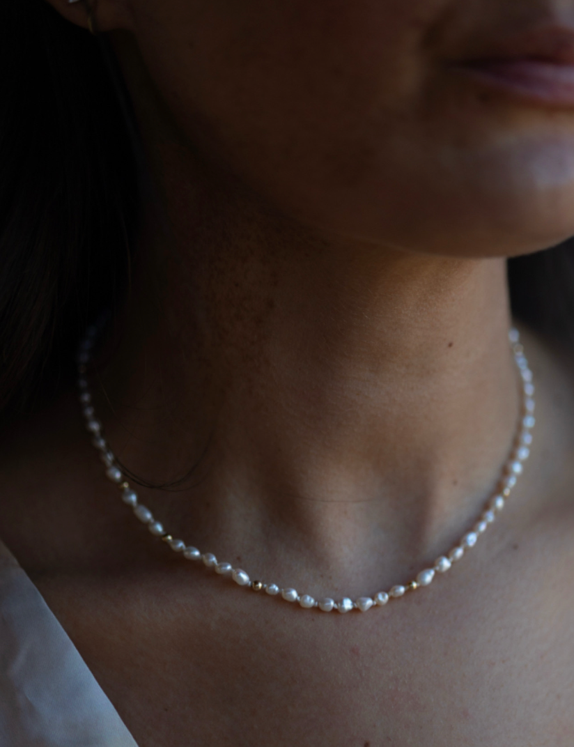 Little pearl necklace with 14k gold
